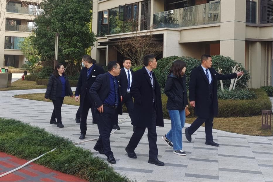 北京兴业源轮值总经理徐妍女士莅临成都中车共享城项目指导工作
